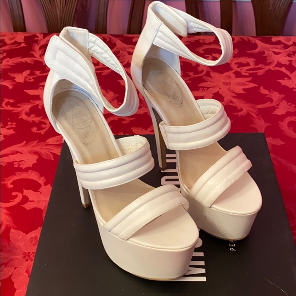 Misguided erotic dancing shoes